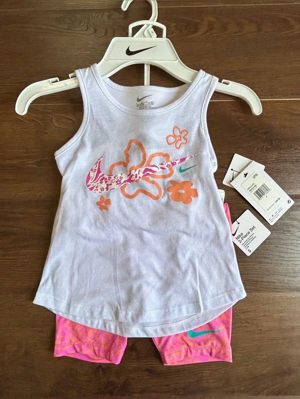 Nike Dri-Fit Girls Two Piece Set Size 5 Tank Top & Shorts